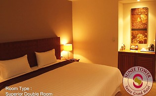Sunee Grand Hotel