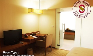 Sunee Grand Hotel