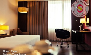 Sunee Grand Hotel