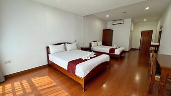 Baan Suan Khunta Golf Resort