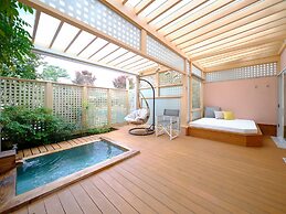 Koyaru-no-sato Doggys Island