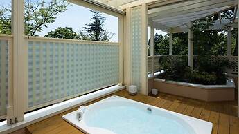 Koyaru-no-sato Doggys Island