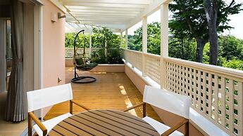 Koyaru-no-sato Doggys Island