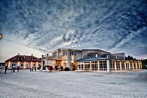 Riviera Resort Modlin Airport
