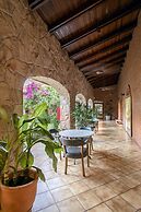 Las Lomas Casa Hotel