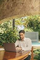 Las Lomas Casa Hotel