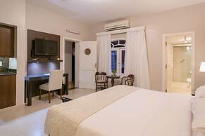 Las Lomas Casa Hotel