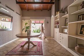 Las Lomas Casa Hotel