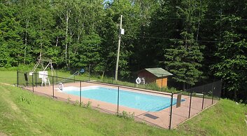 Quiet Bay Inn & Café