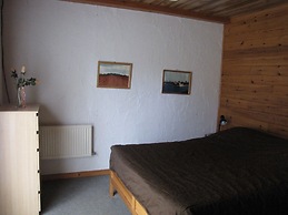 Quiet Bay Inn & Café