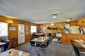 Quiet Bay Inn & Café