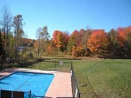 Quiet Bay Inn & Café