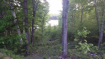 Quiet Bay Inn & Café