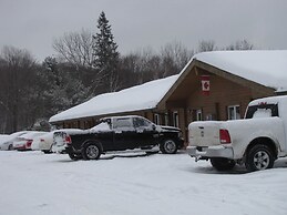 Quiet Bay Inn & Café