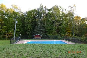 Quiet Bay Inn & Café