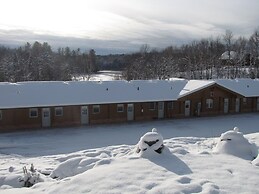 Quiet Bay Inn & Café