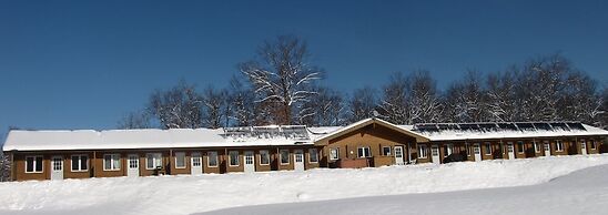 Quiet Bay Inn & Café