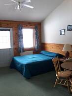 Quiet Bay Inn & Café