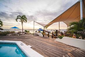 Captain Don's Habitat