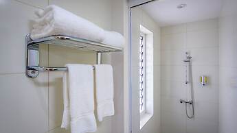 Captain Don's Habitat