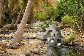 Captain Don's Habitat