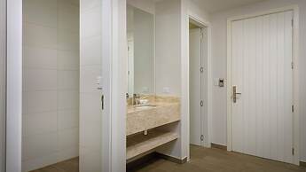 Captain Don's Habitat