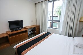 New Cape Inn