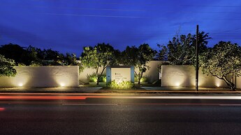 Ubuntu Beach Villas By Reveal