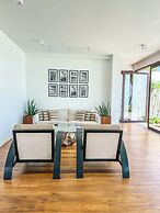 Ubuntu Beach Villas By Reveal