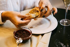 Maison Bistro & Hotel