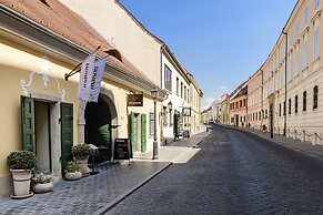 Maison Bistro & Hotel