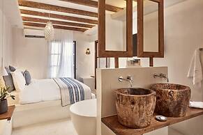 Parian Boutique Hotel