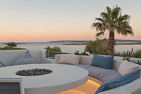 Parian Boutique Hotel