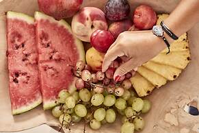 Parian Boutique Hotel