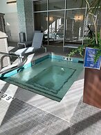 Hilton Garden Inn Calgary Downtown