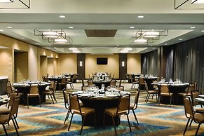 Homewood Suites by Hilton Calgary Downtown