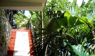 CHEZ LORNA 3 nights or plus