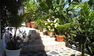 CHEZ LORNA 3 nights or plus