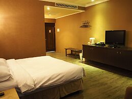 The Riverside Hotel & Motel