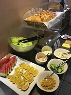 The Riverside Hotel & Motel