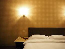 The Riverside Hotel & Motel