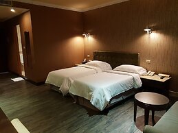 The Riverside Hotel & Motel