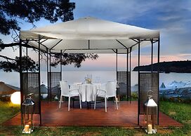 Royal Paradise Beach Resort & Spa