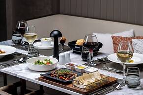 Trendy Palm Beach (Adults Only, 16+)