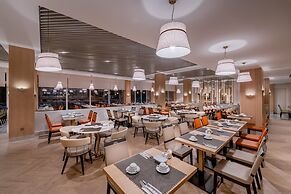 Trendy Palm Beach (Adults Only, 16+)