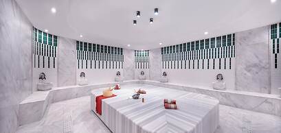 Trendy Palm Beach (Adults Only, 16+)
