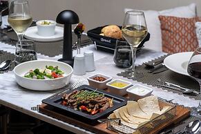 Trendy Palm Beach (Adults Only, 16+)