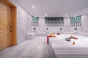 Trendy Palm Beach (Adults Only, 16+)