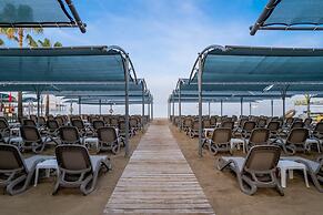 Trendy Palm Beach (Adults Only, 16+)