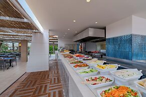 Trendy Palm Beach (Adults Only, 16+)